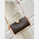 Perfect Replicas Pochette Tirette Goods M12859 Louis Vuitton Bag