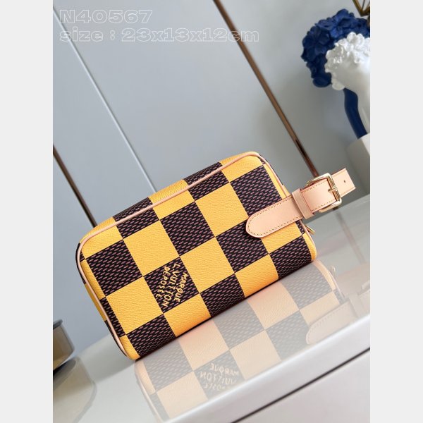 Locker Dopp Kit N40567 Shop Louis Vuitton Clutches Replica Bag