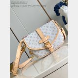 Designer Louis Vuitton Knockoff Saumur BB M12327 7 Star Bag