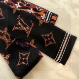 Louis Vuitton Luxury scarf for Sale Women's Scarves