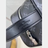 Locker Dopp Kit Monogram M83112 Men Replicas Louis Vuitton Travel