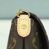 Louis Vuitton Favorite Monogram Canvas M40718 Replcias Handbagss