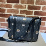 High quality Designer Replica Gucci 658542 GG Messenger Bag