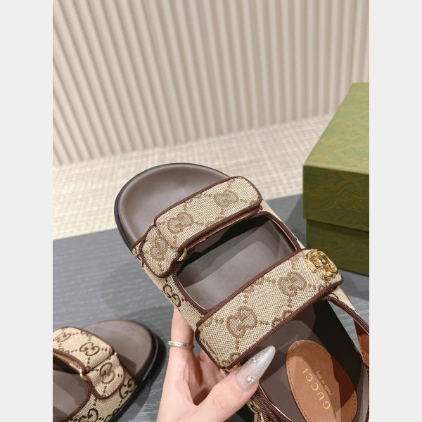 Top Quality gucci WOMEN'S SANDAL WITH DOUBLE G