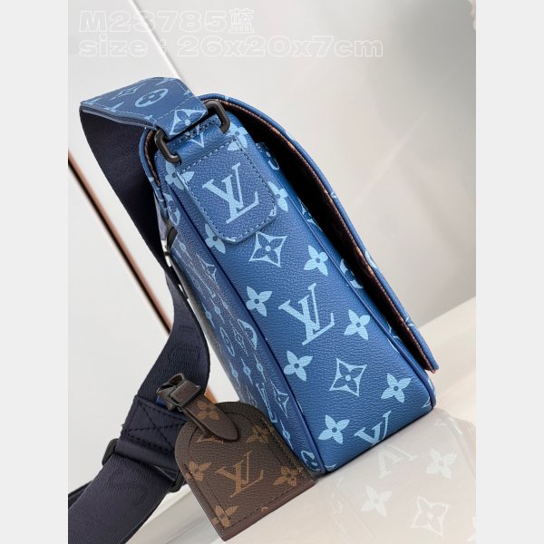 District 1:1 Mirror Monogram M23785 Men Louis Vuitton Replica Bag