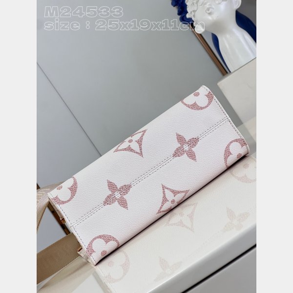 Perfect Coussin Louis Vuitton M24533 Replica Store