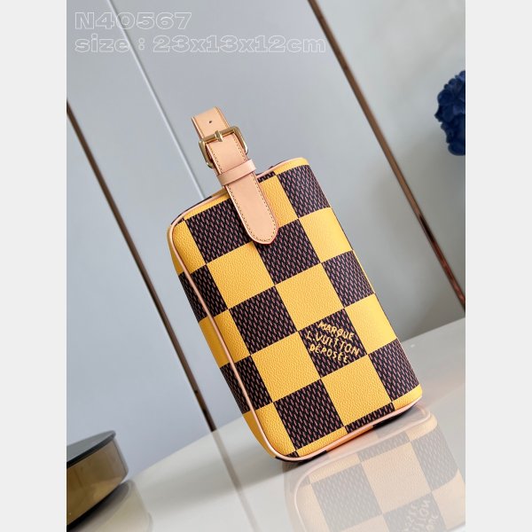 Locker Dopp Kit N40567 Shop Louis Vuitton Clutches Replica Bag