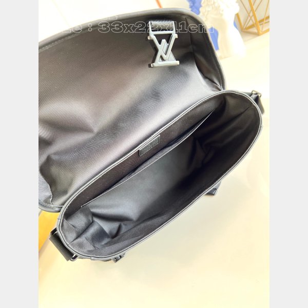 Messenger Voyager PM Copy Louis Vuitton M25121 Black Wholesale Bag